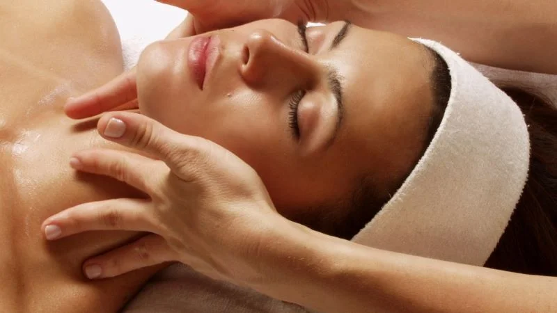 Massage mặt nhiều có bị chẩy xệ không